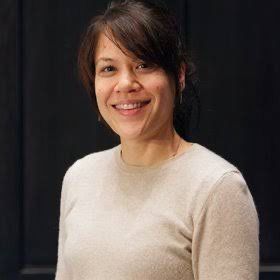 Foto de Dra.Dewi Ismajani